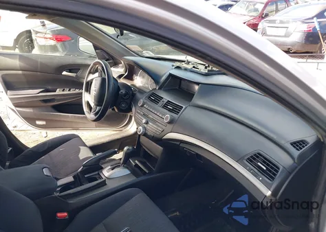 2011 Honda Accord 2.4 Lx-P z USA, uszkodzony, nr VIN 1HGCP2F44BA057976